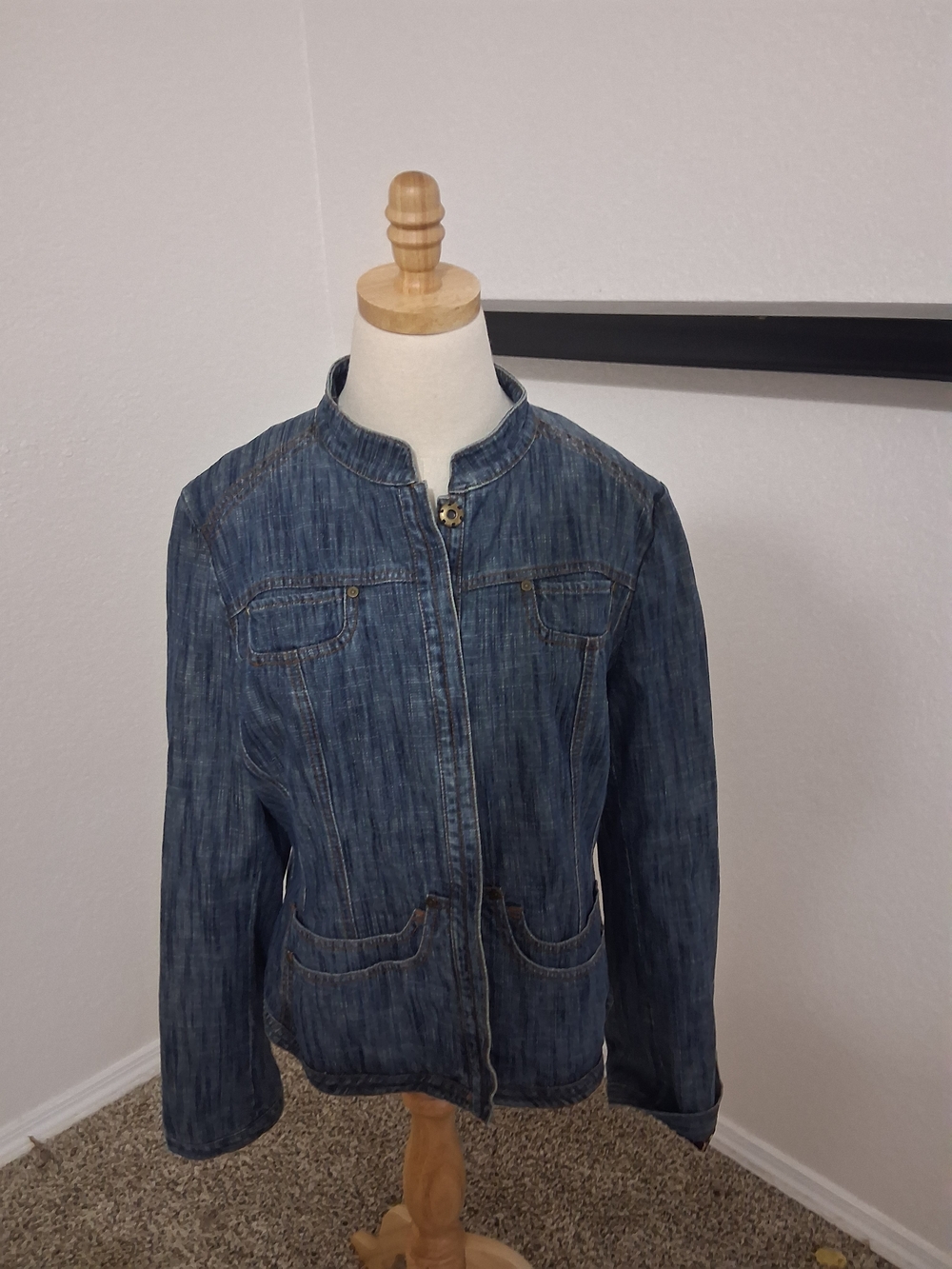 Tahari Blue Denim Collarless  Leapird Print Interior Jacket L